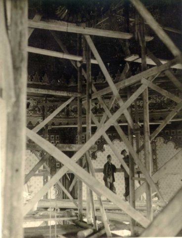 A győri zsinagóga helyreállítási munkálatai, 1947 (Forrás: MZSL)
